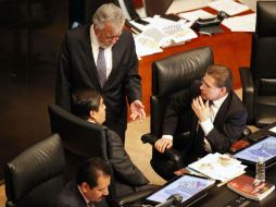 Miguel Barbosa, Alejandro Encinas y José Rosas Aispuro concretan los 'candados' sobre los recursos públicos. SUN / L. Morales