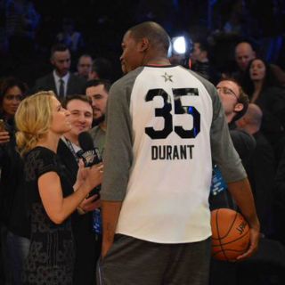 Thunder y Mavericks reanudan actividad en la NBA