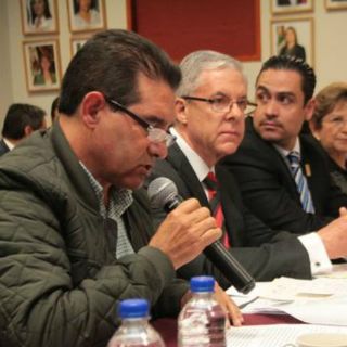 Diputados cuestionan sobre deuda al titular de la SSJ