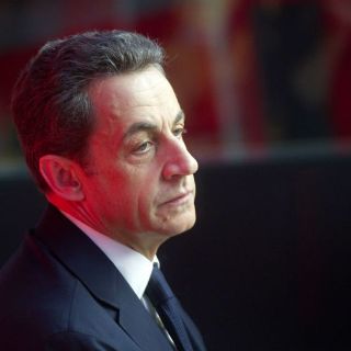 Sarkozy acusa a Hollande de mentir a los franceses