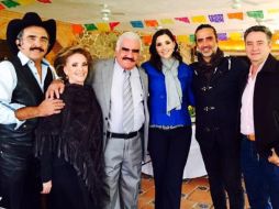 El 'Charro de Huentitán' compartió esos momentos a través de sus redes sociales. TWITTER / @_VicenteFdz