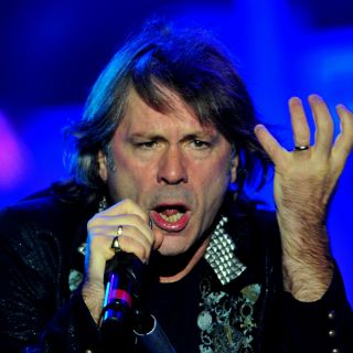 El cantante de Iron Maiden padece cáncer de lengua