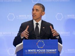 Obama se compromete a iniciar acciones que favorezcan la inclusión de los jóvenes para contrarrestar ideologías de odio. EFE / M. Reynolds