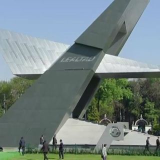 Peña Nieto inaugura el Monumento Magno por Centenario del Ejército