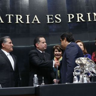 Murillo Karam recibe a nuevo titular de la Fepade