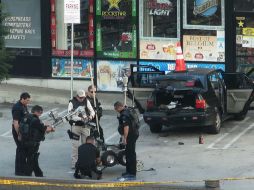 Integrantes del escuadrón de bombas de la policía de Los Ángeles. EFE / M. Campbell