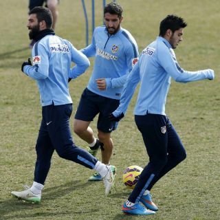 Simeone cita a Raúl Jiménez para la banca