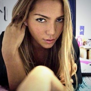 Frida Sofía se dice orgullosa de su dinastía