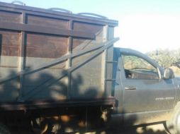 El combustible era transportado en una camioneta Dodge Ram 4000, modelo 2015, con placas de Michoacán. TWITTER / @FiscaliaJal