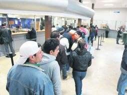 Deuda. Al Gobierno de Jalisco le adeudan 182 millones de pesos (MDP) por concepto de refrendo 2014. EL INFORMADOR /