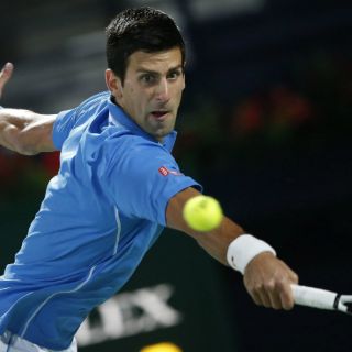 Djokovic avanza en el torneo de Dubai