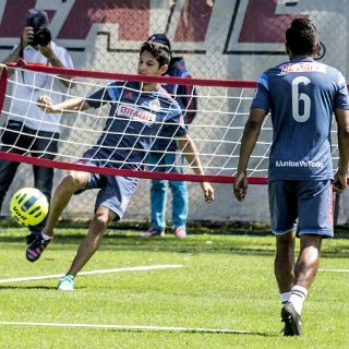 Chivas confirma alta médica de Ángel Reyna