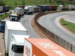 En 66 de los tramos bloqueados, el tránsito está interrumpido en los dos sentidos de la vía. EFE / P. Fonseca