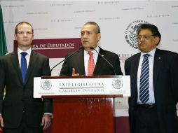 Beltrones, Anaya y Alonso Raya anunciaron esta tarde que lograron destrabar las negociaciones de la legislación. NTX / ARCHIVO