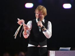 En la categoría de mejor cantante masculino británico, Ed Sheeran, de 23 años, se impuso a Sam Smith. AP / J. Ryan