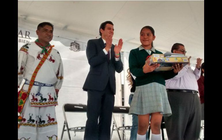 Este día se efectuó la muestra 'Jalisco sin hambre', donde también hubo un concurso de dibujo. ESPECIAL /