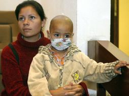 Se ha estabilizado la detección de unos cinco mil casos anuales de niños con cáncer en México. EL INFORMADOR / ARCHIVO