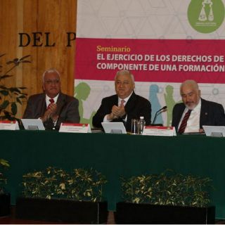 Reforma educativa no es negociable, advierte Chuayffet