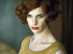 Eddie Remayne interpreta a Lili Elbe tras su operación para cambiar de sexo. ESPECIAL / Daily Mail