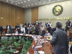 La votación fue durante una sesión extraordinaria urgente. TWITTER / @INEMexico