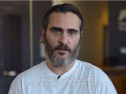 Joaquín Phoenix advierte que las imágenes de la crueldad hacia los perros en China es de lo peor que ha visto. YOUTUBE / PETA Latino