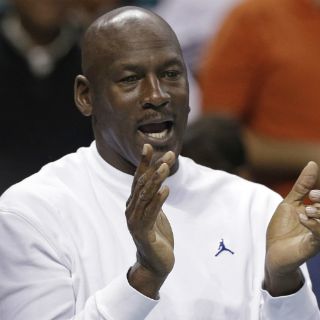 Michael Jordan se une a los hombres más ricos del mundo