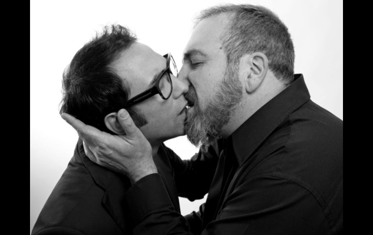 La obra aborda los temas de la diversidad sexual y el VIH en los años 80. FACEBOOK / Un corazón normal