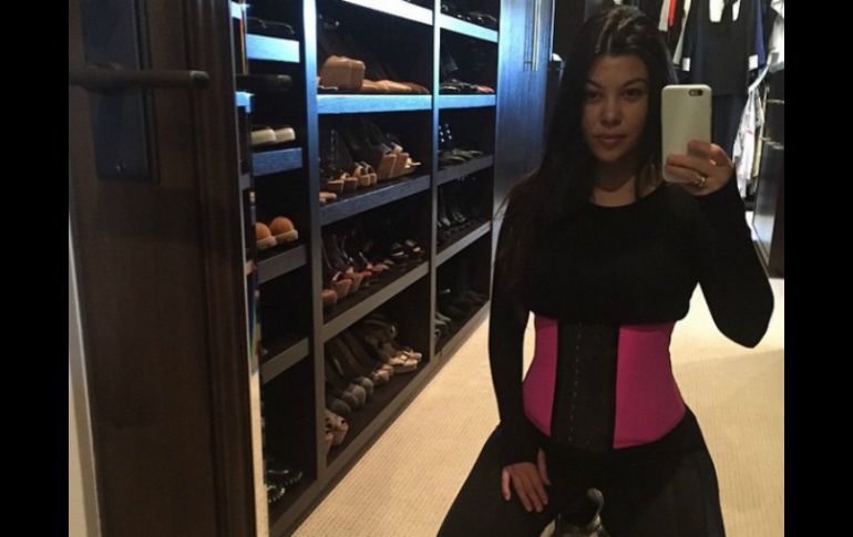La estrella posó para una selfie minutos antes de ir al gimnasio. INSTAGRAM / @kourtneykardash