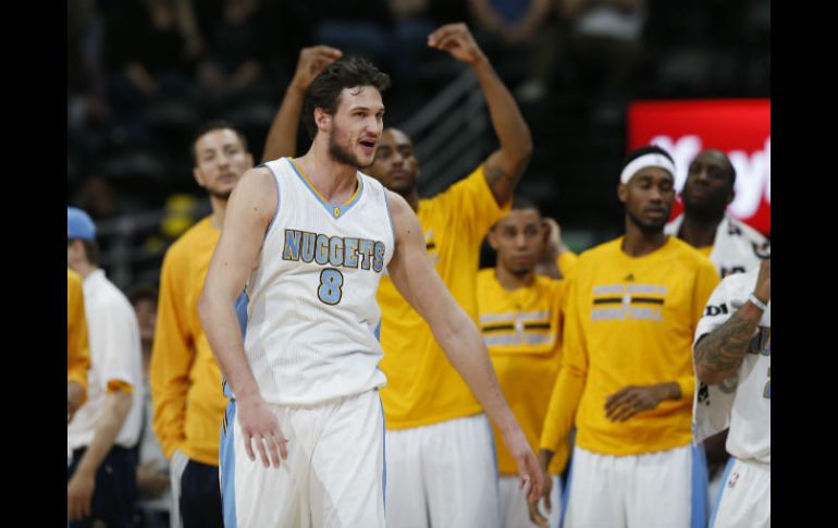 Danilo Gallinari lució en el juego al concretar 26 puntos. AP / D. Zalubowski