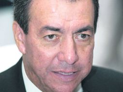 Salvador Martínez Garza al momento de ingresar al Salón de la Fama del Deporte de Jalisco en el 2003. EL INFORMADOR / ARCHIVO