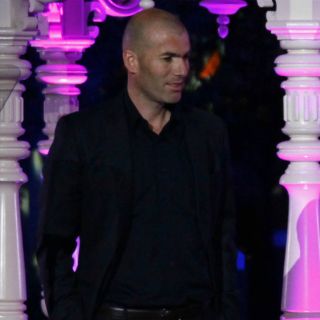 Cruyff critica al Real Madrid por caso Zidane