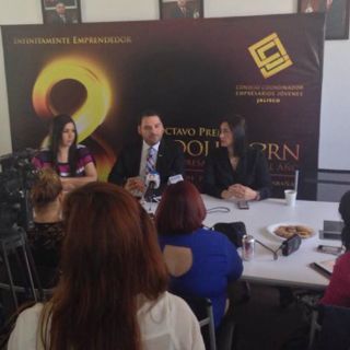 Premian la innovación empresarial en Jalisco