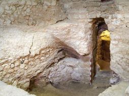 En el sitio se han hallado objetos casi intactos como ollas de cocina y vasos de piedra caliza. ESPECIAL / biblicalarchaeology.org