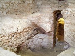 En el sitio se han hallado objetos casi intactos como ollas de cocina y vasos de piedra caliza. ESPECIAL / biblicalarchaeology.org