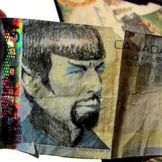 'Mr. Spock', en billetes de cinco dólares en Canadá