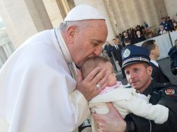 'No hay un deber más importante para una sociedad que el de cuidar a la persona humana', dijo el Papa Francisco en su mensaje. EFE /