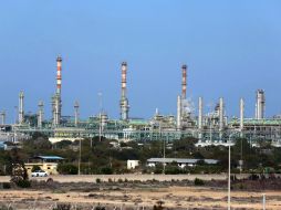 La corporación petrolera solicita eximir al estado de sus obligaciones contractuales. AFP / M. Turkia