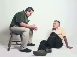 Eduardo Villalpando y Jesús Hernández, quienes interpretan a Paco y Hugo, respectivamente. ESPECIAL / Locomotora Escénica
