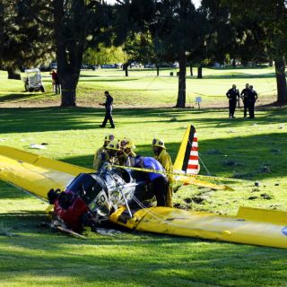 Operan a Harrison Ford por fracturas en tobillo y pelvis