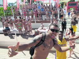 Miles de jóvenes, principalmente estudiantes de EU y Canadá, comienzan a llegar a playas del Caribe mexicano. NTX / F. Galvéz