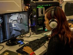 El aumento de la audiencia femenina está desafiando a la industria de los videojuegos a cambiar las reglas de un entorno masculino. EL INFORMADOR / ARCHIVO