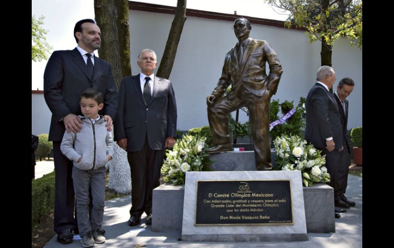 Familiares, dirigentes y amigos de MVR se reunieron para recordarlo. MEXSPORT / J. Ramírez