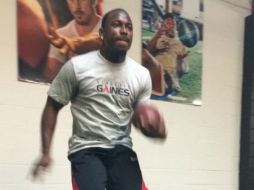 LeSean McCoy se convirtió en el running back mejor pagado de la NFL. TWITTER / @CutonDime25