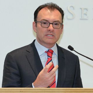 Luis Videgaray apunta que no hay condiciones para bajar impuestos