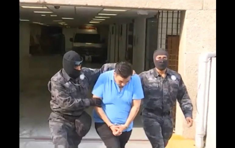 A el 'Z42' se le atribuye su probable responsabilidad en los delitos de portación de armas de fuego de uso exclusivo del Ejército. EFE / ARCHIVO