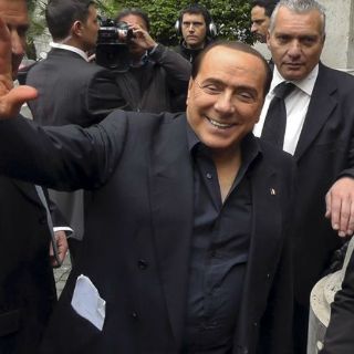 Tribunal de Italia absuelve a Berlusconi por 'caso Ruby'