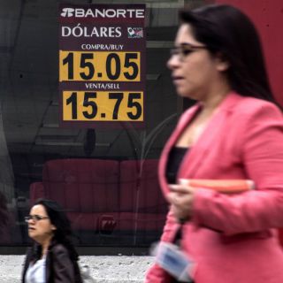 Un dólar caro generará una escalada inflacionaria, advierten empresarios