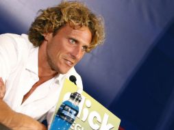 El futbolista uruguayo, quien aseguró que el retiro era algo que no tenía en mente, subrayó que ahora disfrutará como un hincha más. NTX / ARCHIVO