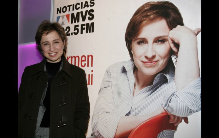 Carmen Aristegui sostiene que no dejará su espacio radiofónico en MVS. SUN / ARCHIVO