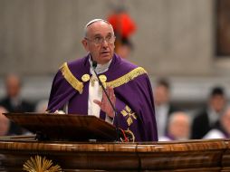 El Papa se dice convencido que se podrá encontrar en el jubileo la alegría por redescubrir y hacer fecunda la misericordia de Dios. EFE / M. Brambatti